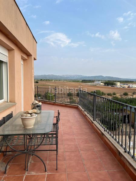 Foto 41abffca-8746-4dbc-83be-ce56396fb875. Attique avec parking dans Camarles