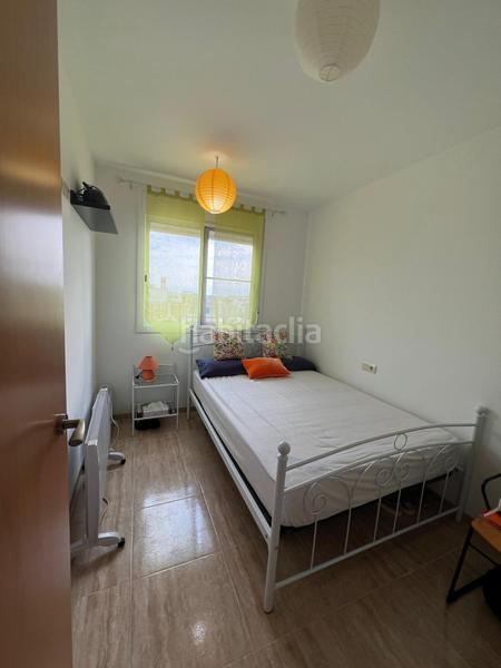 Foto a9b43f6c-06c5-4fc8-ab97-93b3f72264a7. Attique avec parking dans Camarles