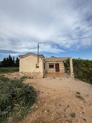 Bauernhof in Camarles. Finca rústica con caseta, en un entorno natural privilegiado. ag