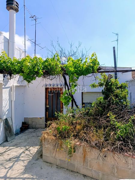 Foto fd27dfbd-3dda-4f76-9627-219c68737013. Casa a Deltebre