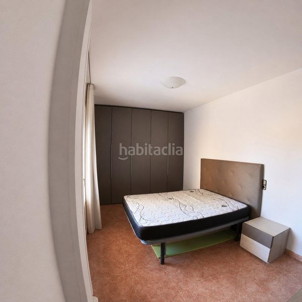 Foto 6c8345e2-fb15-4d3a-9bb3-febcf616b264. Pis a Deltebre