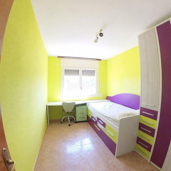 Foto a2743bf3-cfb8-4b3f-b77c-c9da77613fb4. Pis a Deltebre