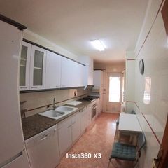 Flat in Deltebre. Piso amueblado de 3 habitaciones con dos terrazas y trastero en