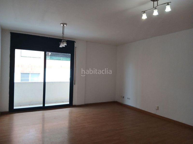 Foto 05b53398-14f2-4449-833b-7a50db4ed81a. Pis a Zona Hospital Amposta