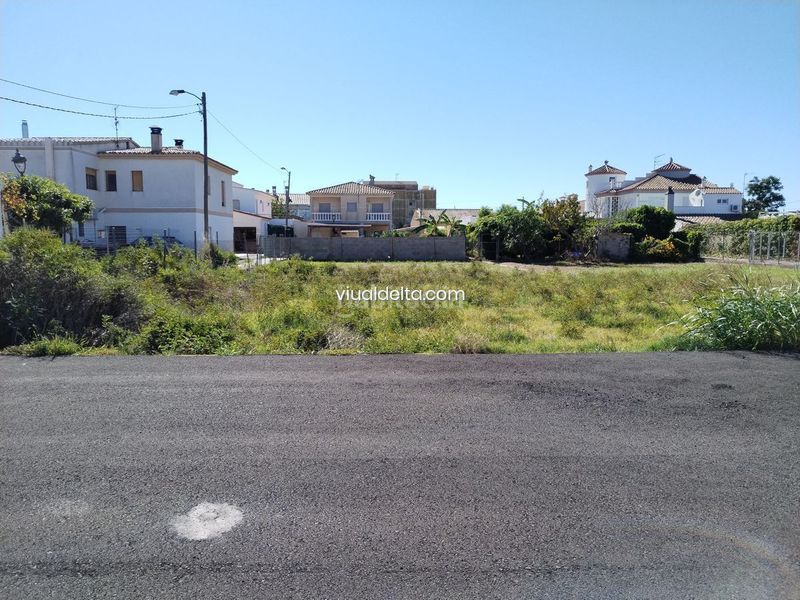Foto 061efc3d-1fb4-4f83-8245-a46ac6394fa5. Terreny residencial a Deltebre