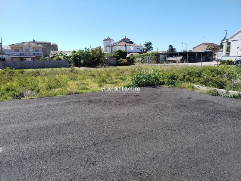 Foto e7f05ae3-4b1d-4451-80b3-f9921eb90fee. Terreny residencial a Deltebre