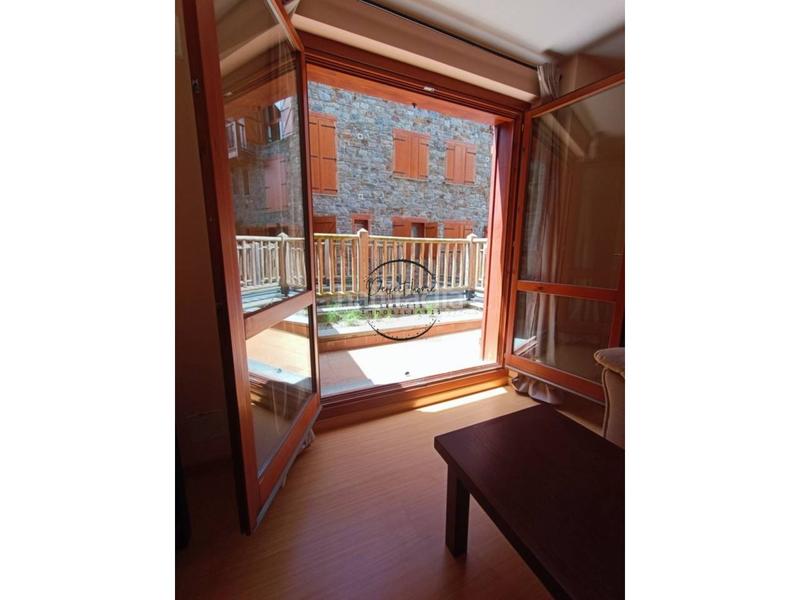 Foto 5c0f3739-e0f7-4a0a-8068-382ffd8a1f2d. Estudio acogedor estudio en venta a soldeu en Canillo Canillo