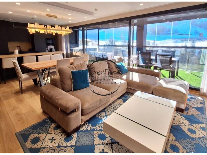 Foto 0f1d7390-8671-472d-8e03-ecf0c79a0610. Rent flat with heating parking in El Tarter Canillo