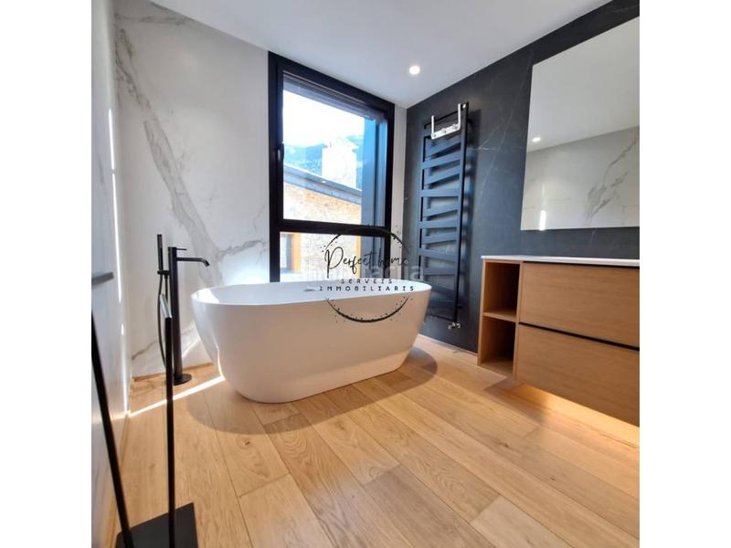 Foto 5c35504a-1f46-4559-b228-300e5a9eb19e. Rent flat with heating parking in El Tarter Canillo