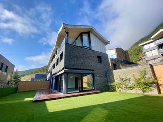 Dúplex en La Massana. Exclusivo dúplex de alto standing con jardín privado en escàs la