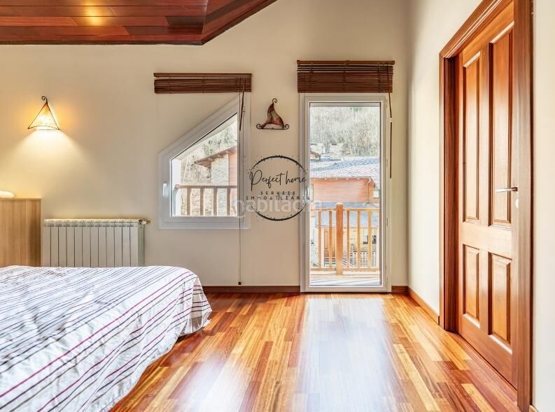 Foto 1943db2e-4913-418a-a331-d1e1edde159f. Àtic amb aparcament a Ordino-ansalonga-sornás Ordino