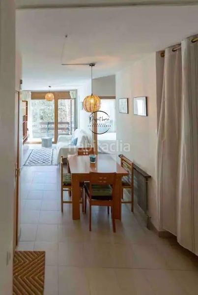 Foto fb93e640-d2cd-41d2-8ea4-e143f4887131. Apartament amb aparcament a Soldeu-Incles Canillo