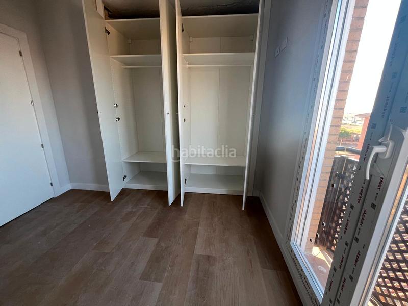 Foto 3106b7cb-5cba-4ed0-bd7d-16ad54b12e05. Apartament a calle san isidro 6 a Centro de Especialidades Ocaña