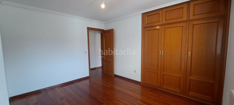 Foto 23b38337-b1f3-4a60-b33c-d0b85cb00417. Pis amb calefacció aparcament a A Ponte Ourense