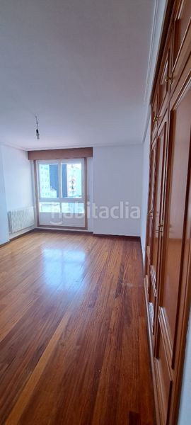 Foto c3880c36-c067-407b-9ff9-dd12ced90e05. Pis amb calefacció aparcament a A Ponte Ourense