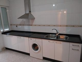 Piso en Ventiun. Piso reformado en avda de santiago en zona del 21