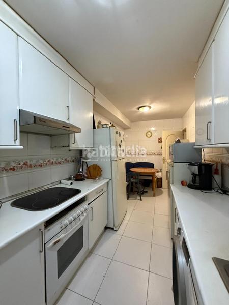 Foto c6c45f42-e956-4a17-a9b0-6a18b25ca072. Casa pareada casa en venta en Parque Coimbra Móstoles