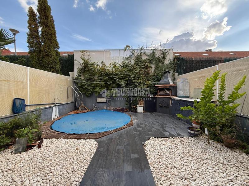 Foto 164ae277-5cd7-4704-8981-85c87112b74a. Casa bifamiliare con riscaldamento parcheggio in Parque Coimbra Móstoles