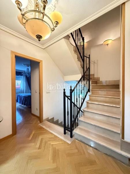 Foto bd7e0566-6bbf-4405-a872-351c1d33776a. Casa bifamiliare con riscaldamento parcheggio in Parque Coimbra Móstoles