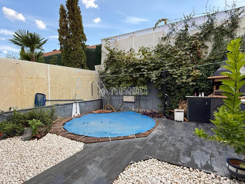 Foto ed4cd5d6-0a09-41df-9566-8d05018426f4. Casa bifamiliare con riscaldamento parcheggio in Parque Coimbra Móstoles