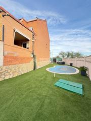 Casa pareada en Parque Coimbra. Casa en venta en móstoles