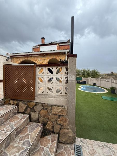 Foto 992680d4-05e0-4524-86c9-b3a23f3b913e. Towny house in Parque Coimbra Móstoles