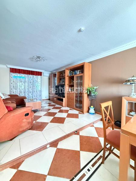 Foto be630121-d19e-40d8-a1aa-14ac15f04e1d. Towny house in Parque Coimbra Móstoles