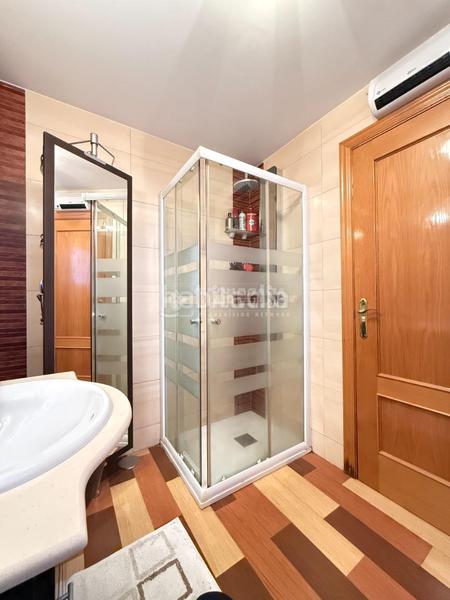 Foto f0a14234-464e-44ec-ba22-a8501cb076a0. Towny house in Parque Coimbra Móstoles