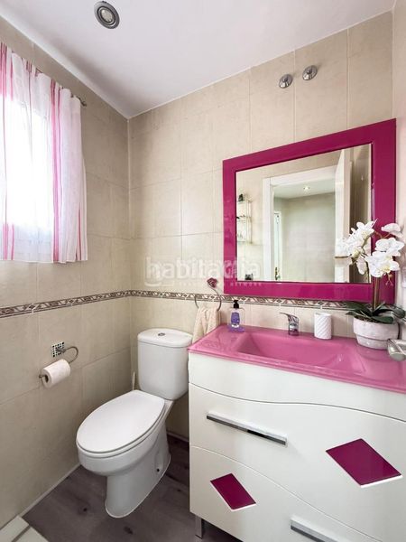 Foto de5d04fe-b77b-4e91-8bb1-32e81842372f. Casa aparellada amb calefacció aparcament a Parque Coimbra Móstoles