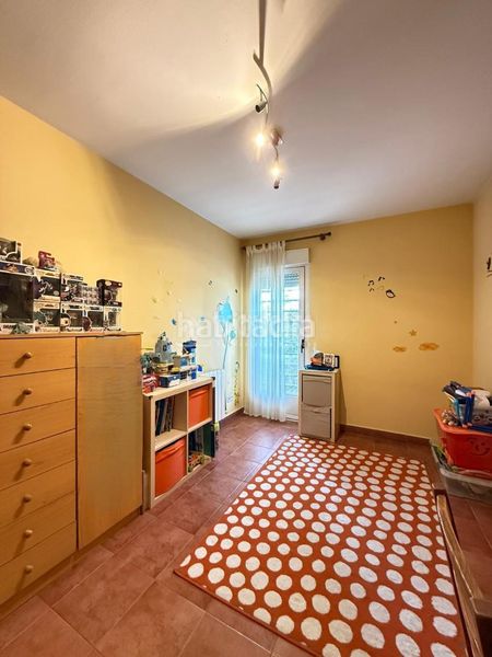 Foto 4d3b52de-36e3-452b-9dee-82e1679fe11d. Casa aparellada a Parque Coimbra Móstoles