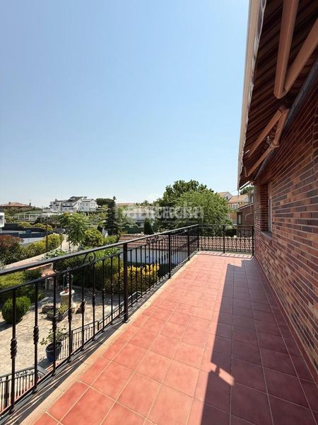 Foto 2a0eb271-0a7a-4c2a-87e7-9b32099ef354. Casa a Parque Coimbra Móstoles