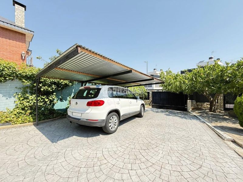 Foto 4f3b484c-7fd0-4be9-9625-cf8d90a4f083. Casa a Parque Coimbra Móstoles