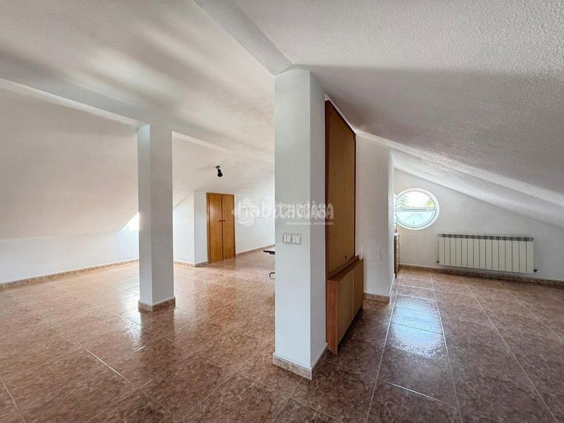 Foto d4cf8fe5-f4d2-45e5-a71f-513ba9111d7f. Casa a Parque Coimbra Móstoles