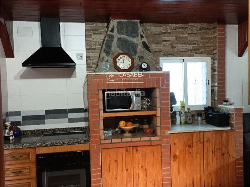 Foto 0c9bf5f6-ca4a-48f5-bbd0-16a13ab90250. Casa amb aparcament a El Higuerón Córdoba