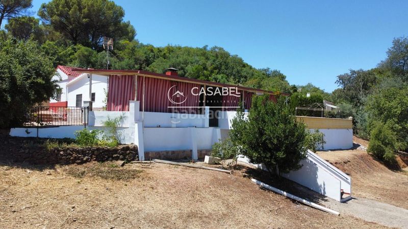 Foto 8d92ac4d-1f59-46c6-a266-3d0588526bf0. Xalet amb aparcament piscina a El Higuerón Córdoba