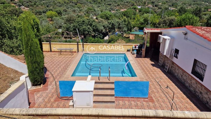 Foto d7f68556-b4e6-450d-aa2b-a959b4f93924. Xalet amb aparcament piscina a El Higuerón Córdoba