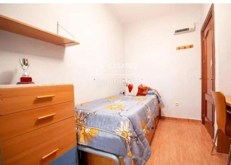 Foto 1f55b800-dbf4-4d0b-a2b8-de44e1742e73. Casa adossada amb aparcament a Villarrubia Córdoba