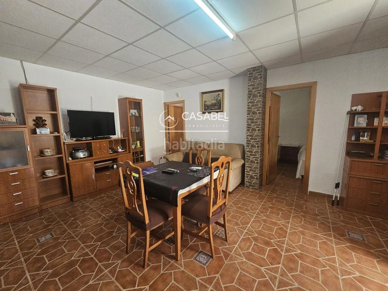 Foto e99b8bff-0cab-4af5-a0b5-e321c13a6c6b. Casa amb aparcament a Almodóvar del Río