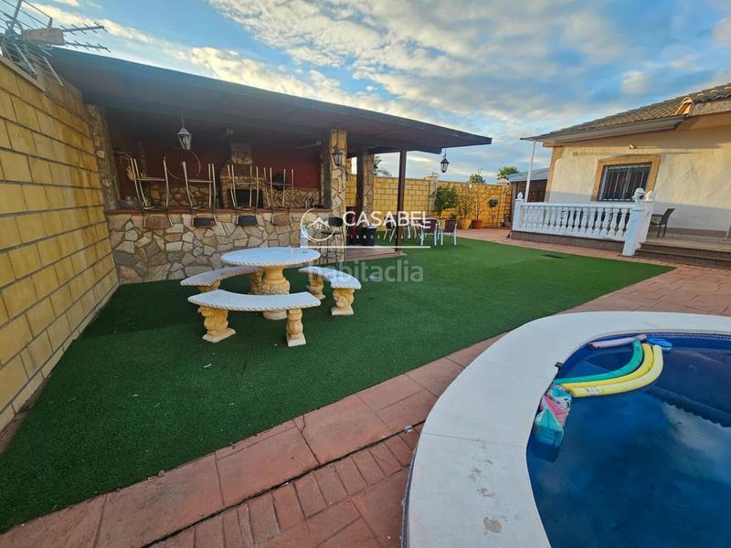 Foto 04208938-d77c-4753-9a00-5a71faead1f5. Xalet amb calefacció aparcament piscina a El Higuerón Córdoba