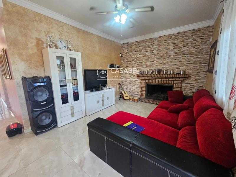 Foto 098784a0-a740-4317-96ae-d9274cf5e160. Xalet amb calefacció aparcament piscina a El Higuerón Córdoba