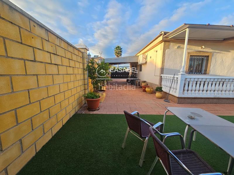 Foto 4cfc5f12-867d-4f52-9dec-0b6d320095c2. Xalet amb calefacció aparcament piscina a El Higuerón Córdoba