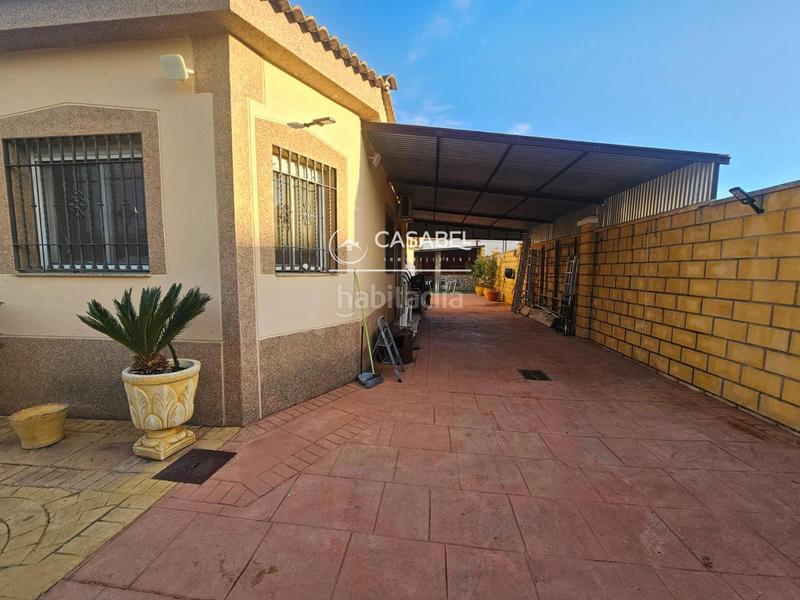 Foto f9ebc41b-70da-4b91-94a0-2d849abf8705. Xalet amb calefacció aparcament piscina a El Higuerón Córdoba