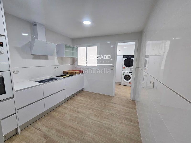 Foto a4dcbaa3-c6ca-4dea-a138-8cf22c249568. Pis amb calefacció aparcament a Ciudad Jardín - Zoco Córdoba