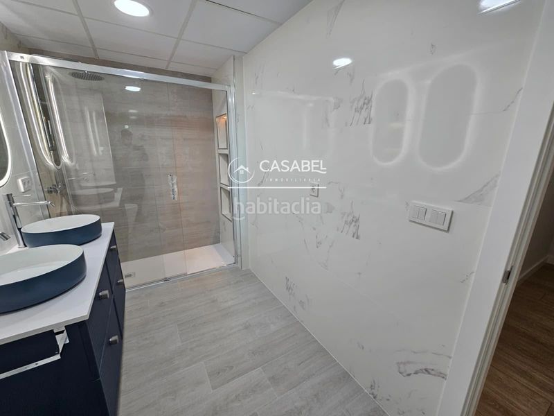Foto fa8fc7ca-f4ae-4a7c-bbb3-0bb2cc4112d5. Pis amb calefacció aparcament a Ciudad Jardín - Zoco Córdoba
