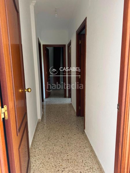 Foto 0b27a883-426b-43d0-ba76-6b0cb9425531. Pis amb aparcament piscina a colores - entreparques Sevilla
