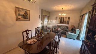 Pis a Ollerías - San Cayetano. Piso en avenida almogavares