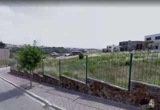 Terreno residencial  Nuria. Solar en venta en calle nuria, sant esteve sesrovires, barcelona