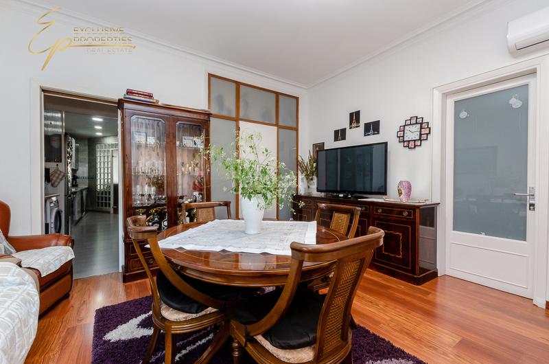 Foto d1a2a71b-e42f-4048-8c78-35055074ad1a. Casa a schiera con riscaldamento in Centre Sabadell