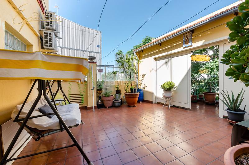 Foto e9fdc8fd-6f9d-444a-98bc-a5090a905435. Casa a schiera con riscaldamento in Centre Sabadell
