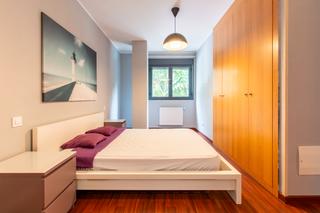 Location Appartement  Paseo del licenciado vidriera. Piso de esquina con ascensor y dos plazas de garaje dentro del p